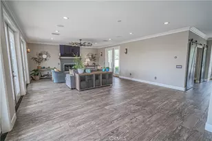 9248 Hierba, Agua Dulce, CA 91390 - Photo 11
