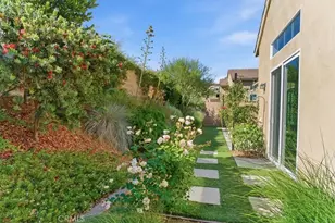 25110 Citron Ln, Canyon Country, CA 91387 - Photo 17