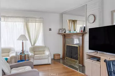 22154 Burton, Canoga Park, CA 91304 - Photo 7