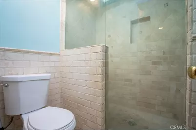 8855 Tyrone Avenue, Panorama City, CA 91402 - Photo 19