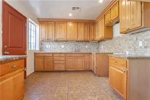 8855 Tyrone Ave, Panorama City, CA 91402 - Photo 15