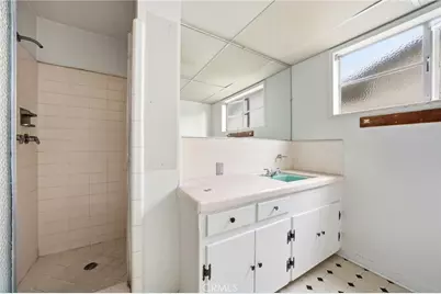 19607 Bryant, Northridge, CA 91324 - Photo 23