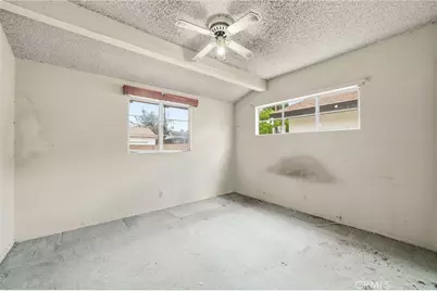 19607 Bryant, Northridge, CA 91324 - Photo 21