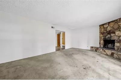 19607 Bryant, Northridge, CA 91324 - Photo 7