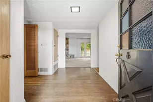 19607 Bryant, Northridge, CA 91324 - Photo 5