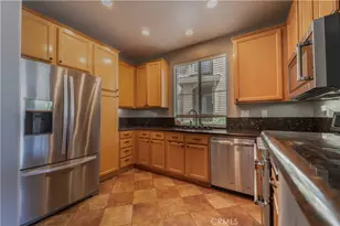25409 Holly Beach Dr, Saugus, CA 91350 - Photo 7