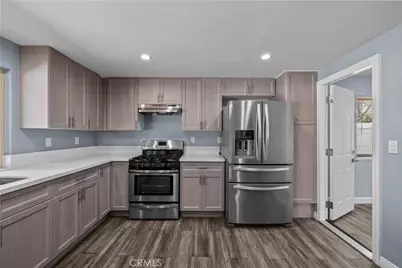 15559 Sorbonne, Sylmar, CA 91342 - Photo 29