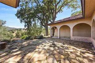 23921 Parke Ct, Tehachapi, CA 93561 - Photo 3