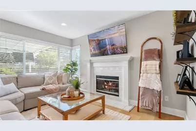 23462 Riversbridge Way, Valencia, CA 91354 - Photo 17