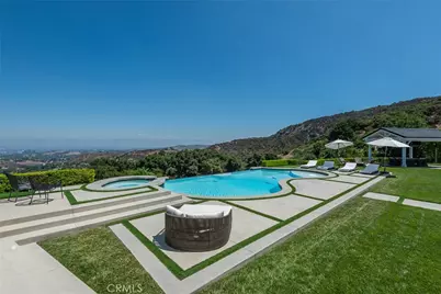 24011 Alder Place, Calabasas, CA 91302 - Photo 47