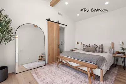 24011 Alder Place, Calabasas, CA 91302 - Photo 39