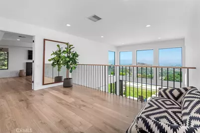 24011 Alder Place, Calabasas, CA 91302 - Photo 23