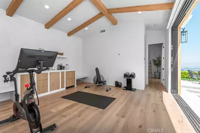 24011 Alder Place, Calabasas, CA 91302 - Photo 37