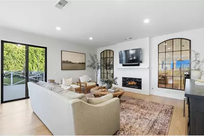 24011 Alder Place, Calabasas, CA 91302 - Photo 17