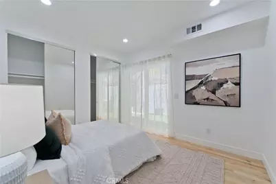 540 N Serrano Avenue, Los Angeles, CA 90004 - Photo 11