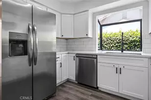 4 Mansfield Ln, Camarillo, CA 93010 - Photo 7