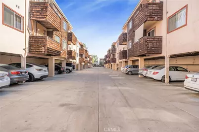 5403 Newcastle Avenue #12, Encino, CA 91316 - Photo 7