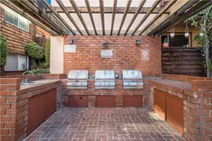 5403 Newcastle Ave, Encino, CA 91316 - Photo 13