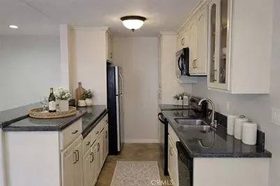5403 Newcastle Avenue #12, Encino, CA 91316 - Photo 3