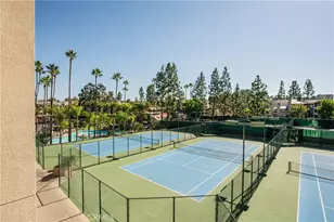 5530 Owensmouth Ave, Woodland Hills, CA 91367 - Photo 25