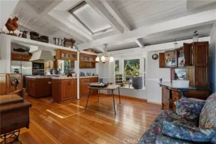18070 Boris Dr, Encino, CA 91316 - Photo 9