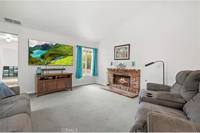 15236 Poppy Meadow, Canyon Country, CA 91387 - Photo 9