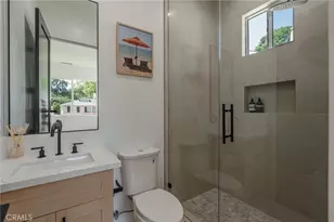 5817 Cantaloupe Ave, Los Angeles, CA 91401 - Photo 41