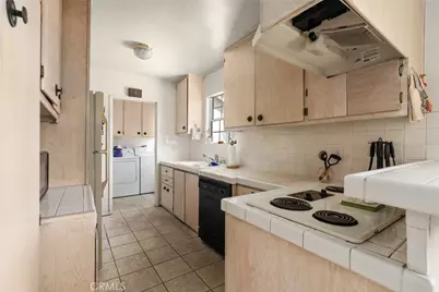 7929 Nagle Avenue, North Hollywood, CA 91605 - Photo 11