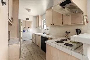 7929 Nagle Ave, North Hollywood, CA 91605 - Photo 11