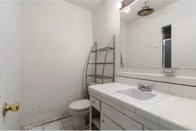 7929 Nagle Avenue, North Hollywood, CA 91605 - Photo 13