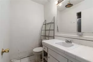 7929 Nagle Ave, North Hollywood, CA 91605 - Photo 13