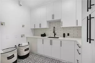 16706 Magnolia, Encino, CA 91436 - Photo 23