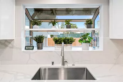 3716 Crownridge, Sherman Oaks, CA 91403 - Photo 13