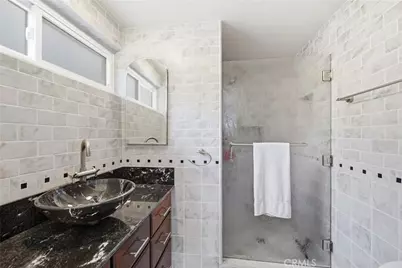 4776 Excelente Drive, Woodland Hills, CA 91364 - Photo 15