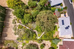 4776 Excelente Dr, Woodland Hills, CA 91364 - Photo 25