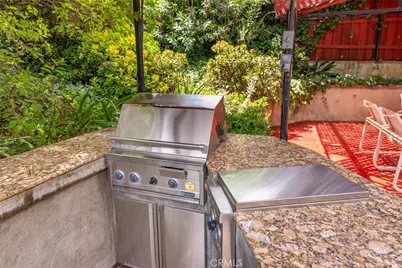4776 Excelente Drive, Woodland Hills, CA 91364 - Photo 17