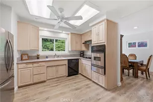 4776 Excelente Dr, Woodland Hills, CA 91364 - Photo 7