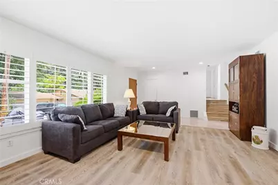 4776 Excelente Drive, Woodland Hills, CA 91364 - Photo 3
