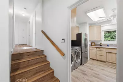 4776 Excelente Drive, Woodland Hills, CA 91364 - Photo 9