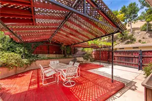 4776 Excelente Dr, Woodland Hills, CA 91364 - Photo 17