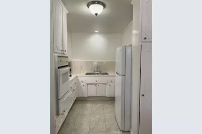 19114 Ave Of The Oaks #B, Newhall, CA 91321 - Photo 7