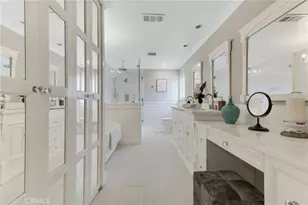 6008 N Pointe Pl, Woodland Hills, CA 91367 - Photo 25