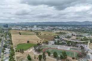 6008 N Pointe Pl, Woodland Hills, CA 91367 - Photo 71