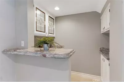 6008 N Pointe Place, Woodland Hills, CA 91367 - Photo 11