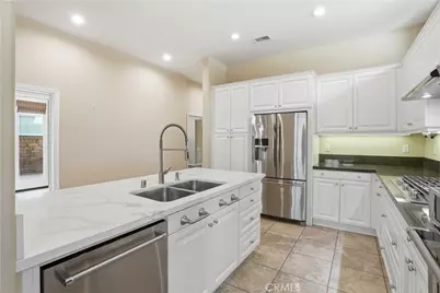 27988 Red Pine Court, Valencia, CA 91354 - Photo 13