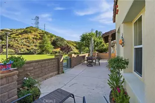 27988 Red Pine Ct, Valencia, CA 91354 - Photo 3