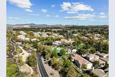 27988 Red Pine Court, Valencia, CA 91354 - Photo 45