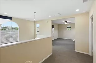 27988 Red Pine Ct, Valencia, CA 91354 - Photo 31
