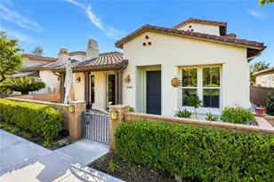 27988 Red Pine Ct, Valencia, CA 91354 - Photo 3