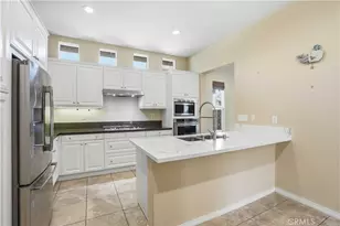 27988 Red Pine Ct, Valencia, CA 91354 - Photo 9